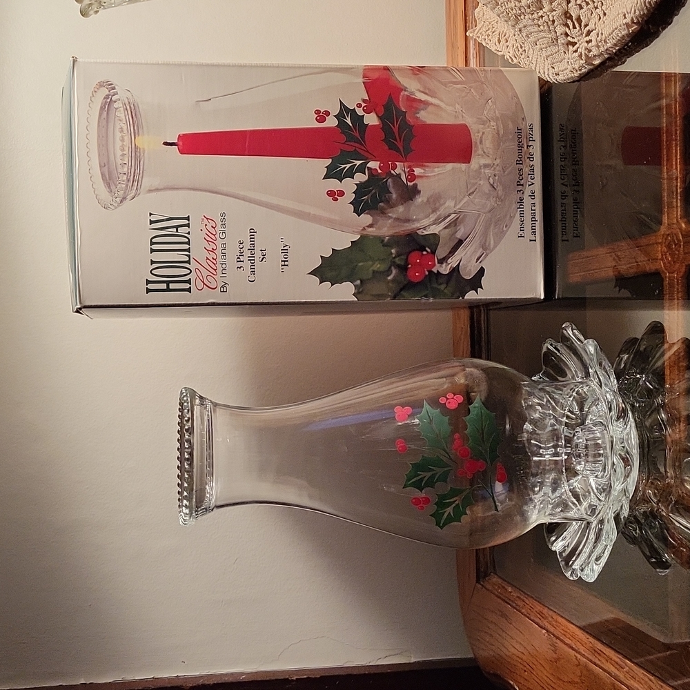 Vintage Indiana Glass Holiday Classics Holly Candle Lamp